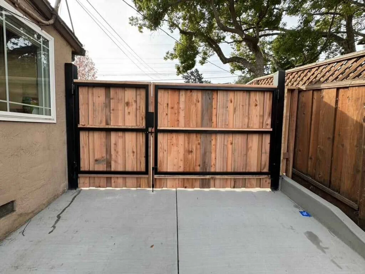 Iron Fence by FCR Fence and Deck