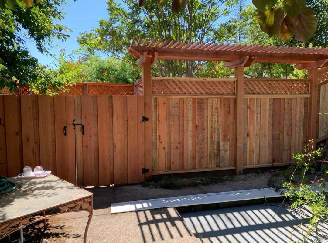 Evergreen Vine Fence Trellis