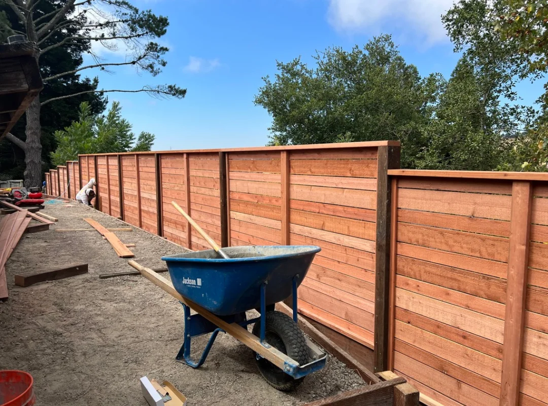 Sleek Horizontal Fence Curb Appeal