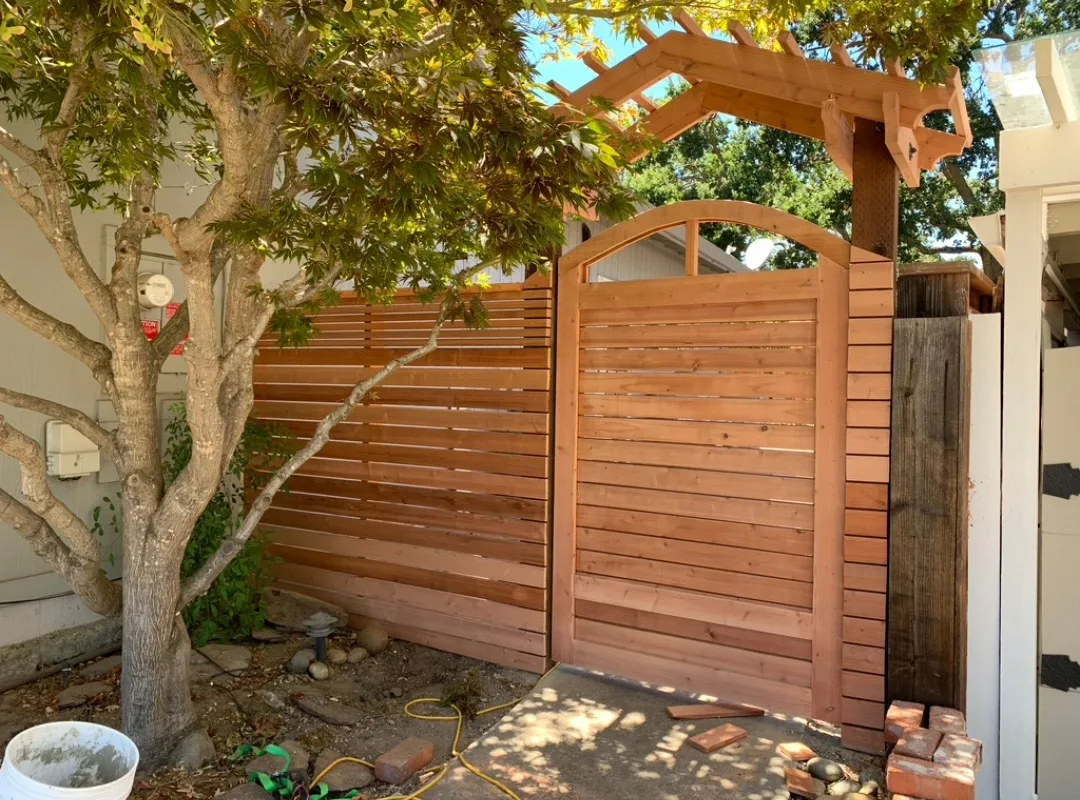 How Much Weight Can A Cattle Panel Trellis Hold
